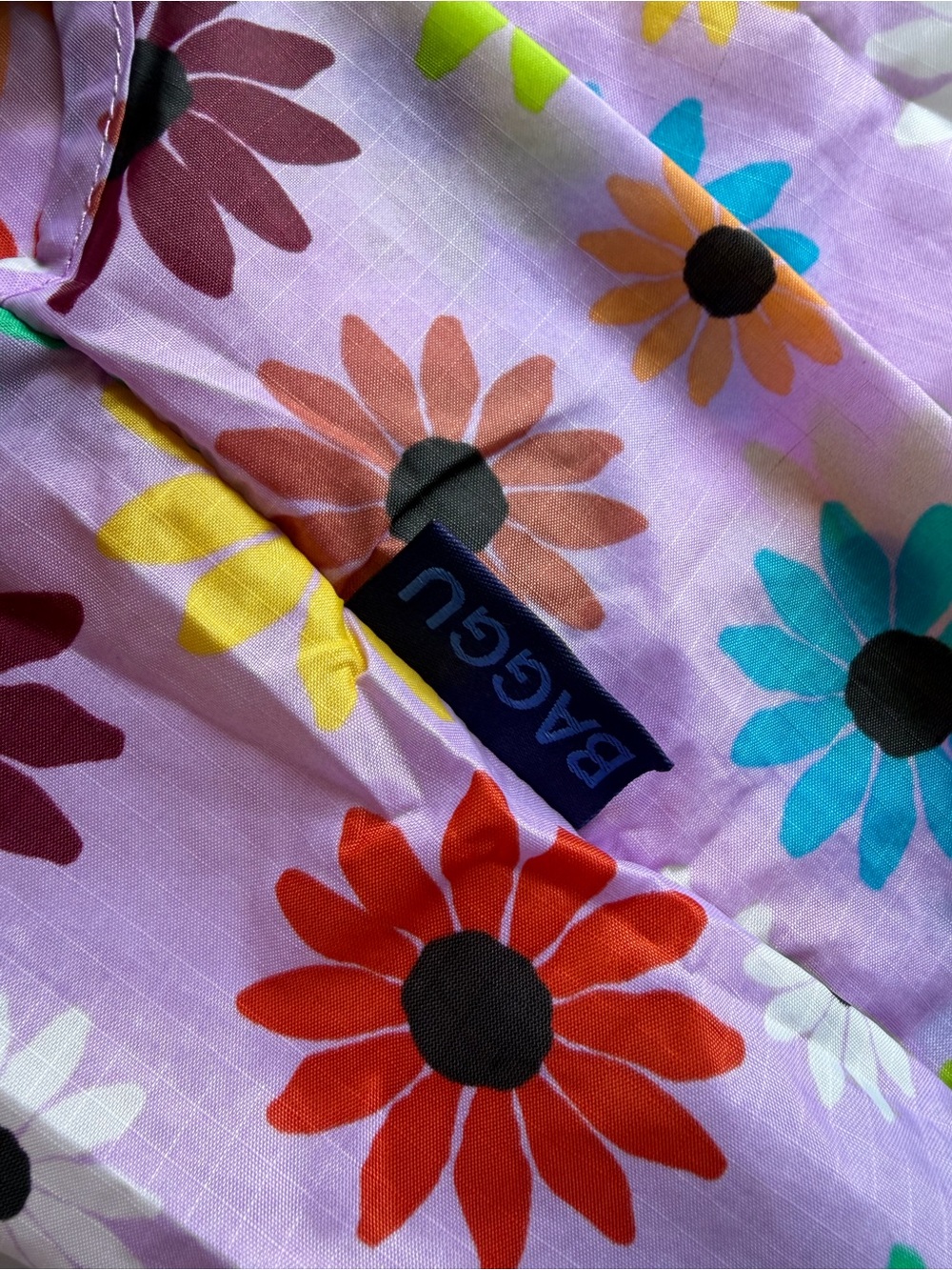 NWOT BAGGU Wild Daisy Standard Size - Picture 3 of 5
